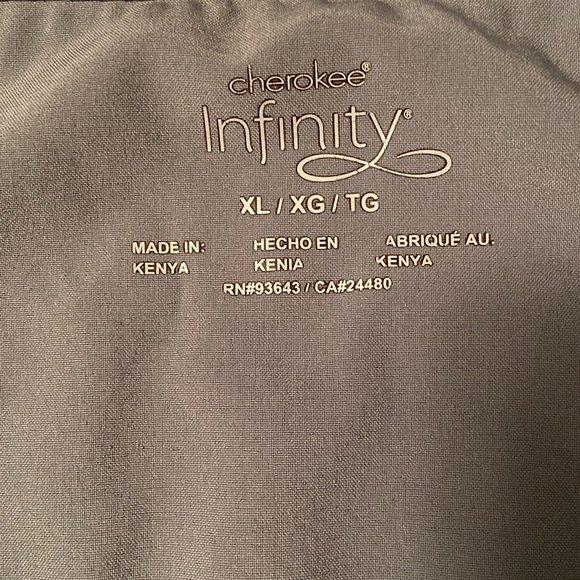 Grey XL Cherokee Infinity Scrub Top - Picture 2 of 4